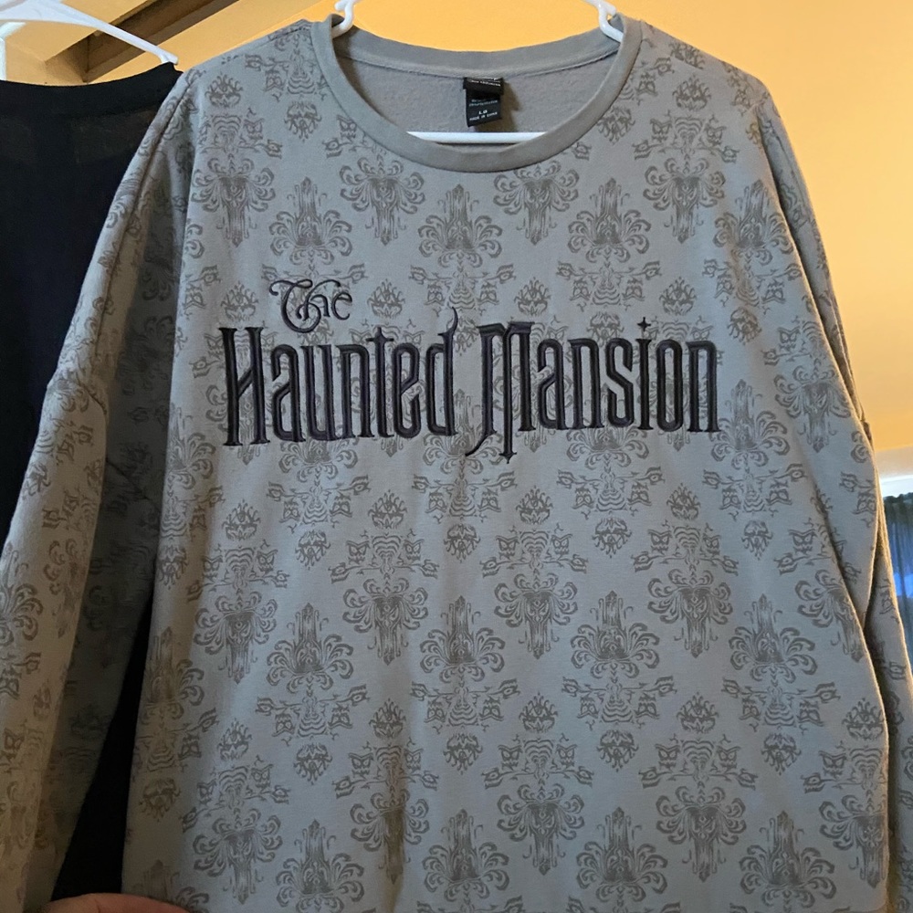 HAUNTED MANSION SWEATSHIRT - LARGE